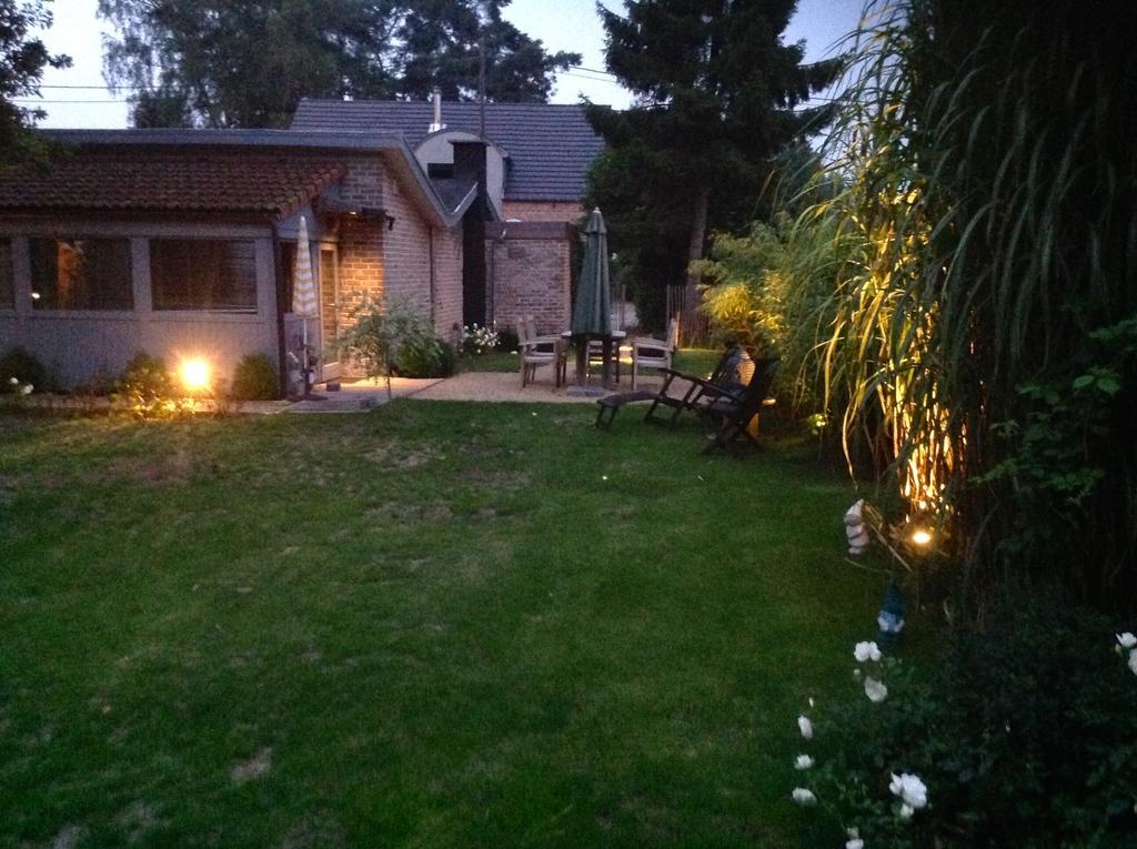 Holiday Home Harmony Brecht ภายนอก รูปภาพ